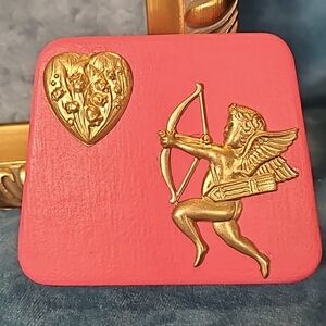 1960s vintage strawberry tone jewelry box with embroidered heart ❤️ inside.